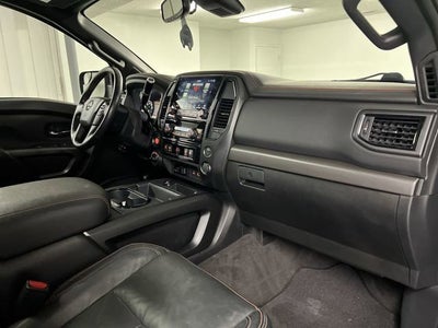 2021 Nissan TITAN Crew Cab PRO-4X 4x4