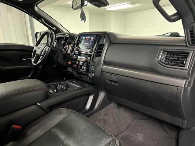 2021 Nissan TITAN Crew Cab PRO-4X 4x4