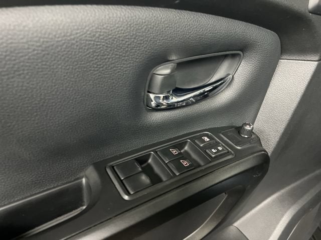 2024 Nissan TITAN Crew Cab PRO-4X 4x4