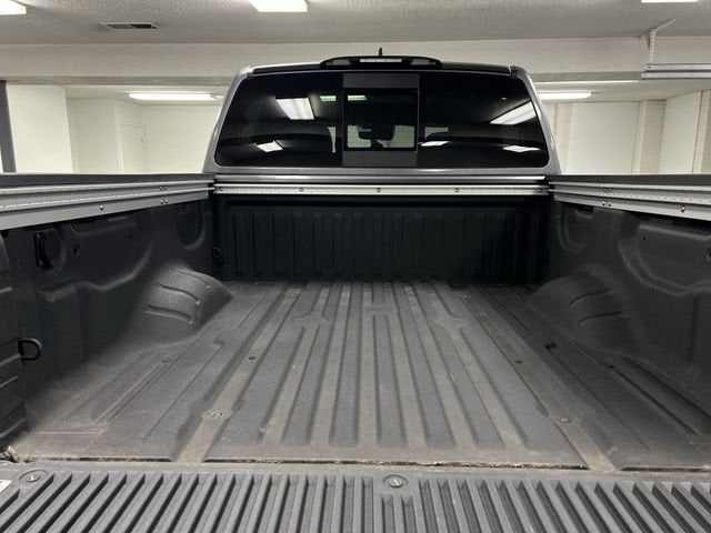2024 Nissan TITAN Crew Cab PRO-4X 4x4