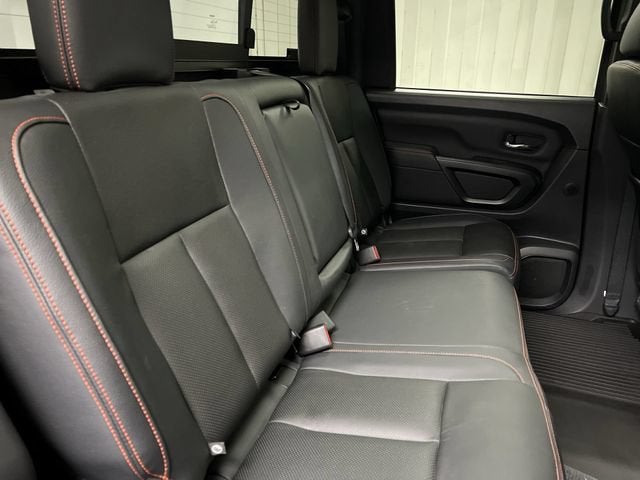 2024 Nissan TITAN Crew Cab PRO-4X 4x4