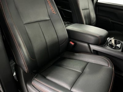 2024 Nissan TITAN Crew Cab PRO-4X 4x4