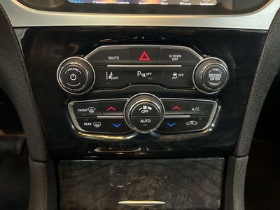 2023 Chrysler 300 Touring L