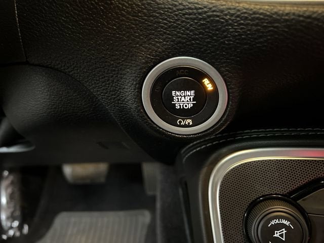 2016 Dodge Challenger SXT Plus