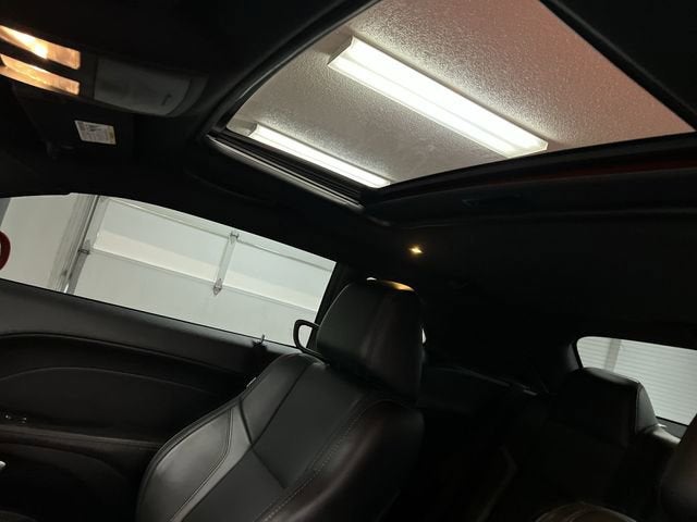 2016 Dodge Challenger SXT Plus