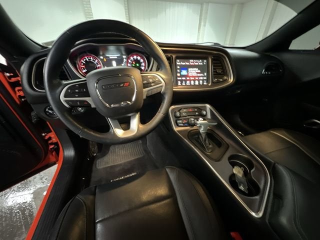 2016 Dodge Challenger SXT Plus