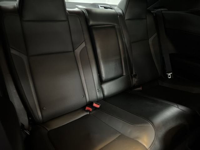 2016 Dodge Challenger SXT Plus