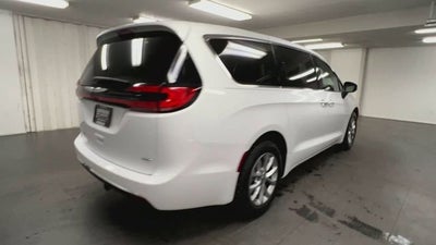 2023 Chrysler Pacifica Touring L AWD