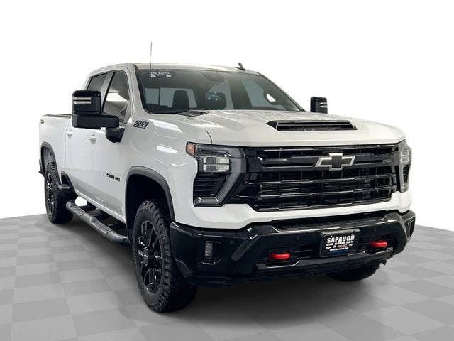 2025 Chevrolet Silverado HD LT 4WD Crew Cab Standard Box's photo