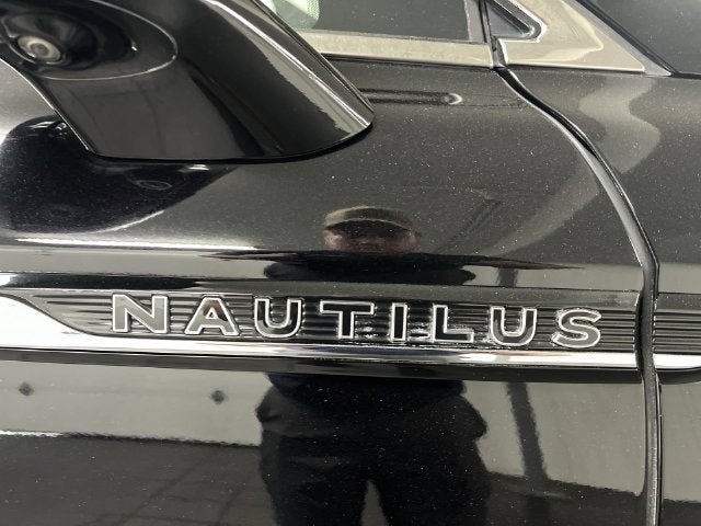 2019 Lincoln Nautilus Black Label