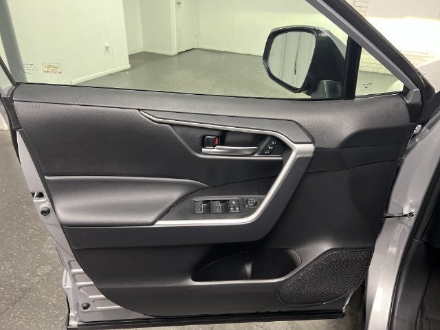 2025 Toyota RAV4 XLE Premium - Photo 22