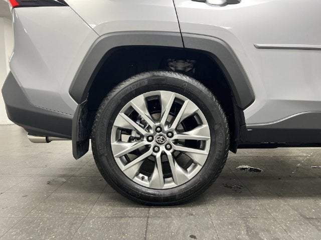 2025 Toyota RAV4 XLE Premium - Photo 33