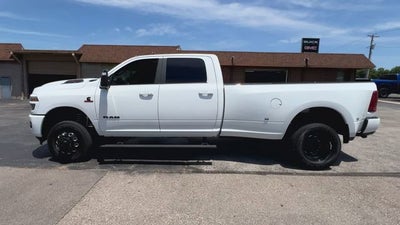 2025 RAM 3500 Laramie Crew Cab 4x4 8' Box