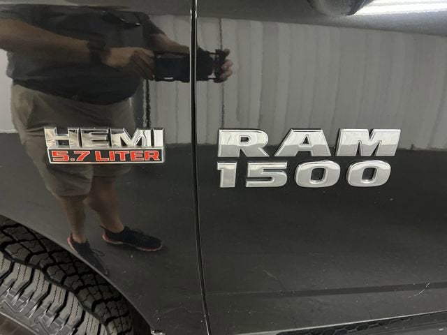 2018 RAM 1500 Big Horn Crew Cab 4x4 5'7" Box