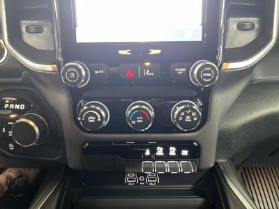 2026 RAM 1500 Express Crew Cab 4x4 5'7" Box