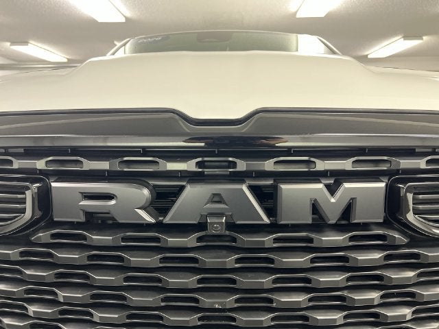 2026 RAM 1500 Express Crew Cab 4x4 5'7" Box