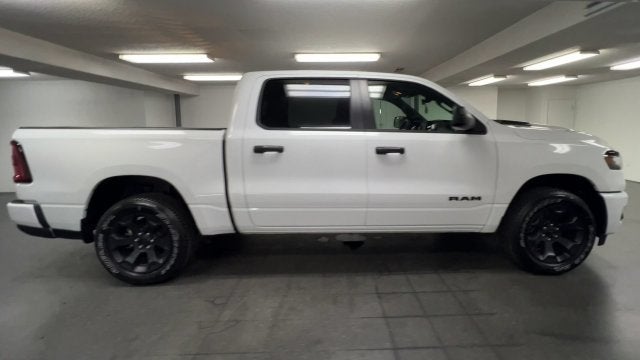 2026 RAM 1500 Express Crew Cab 4x4 5'7" Box