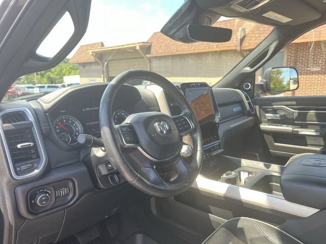 2019 RAM 2500 Laramie Crew Cab 4x4 6'4" Box