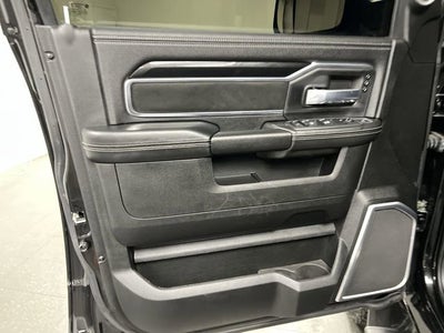 2022 RAM 2500 Laramie Crew Cab 4x4 6'4" Box