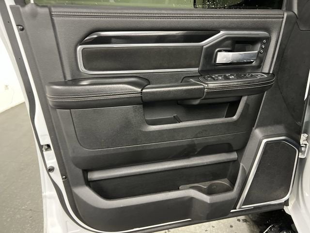 2022 RAM 2500 Laramie Crew Cab 4x4 6'4" Box