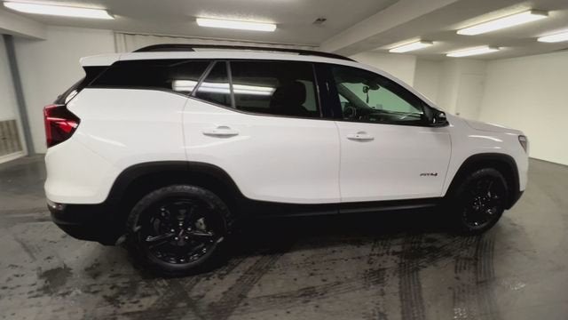 2023 GMC Terrain AT4