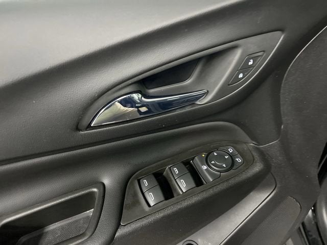 2024 Chevrolet Equinox LT - Photo 22
