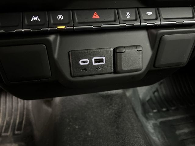 2025 GMC Sierra 1500 Pro - Photo 31