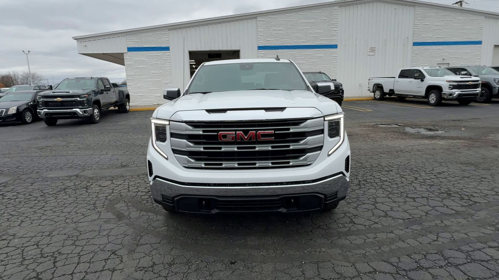 2026 GMC Sierra 1500 SLE