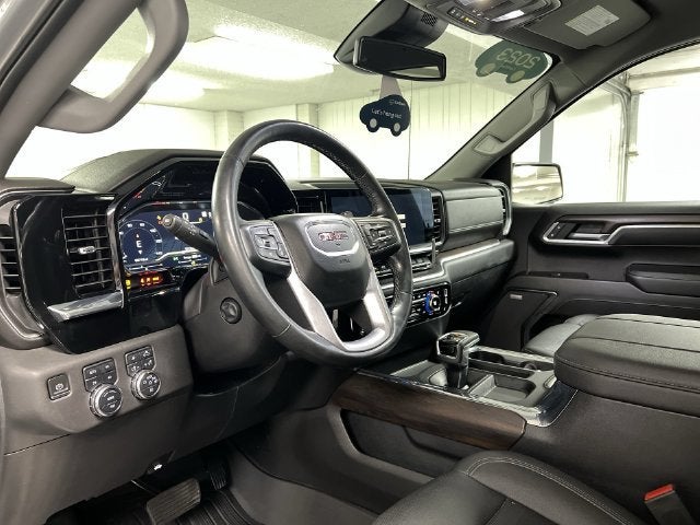2023 GMC Sierra 1500 SLT - Photo 10