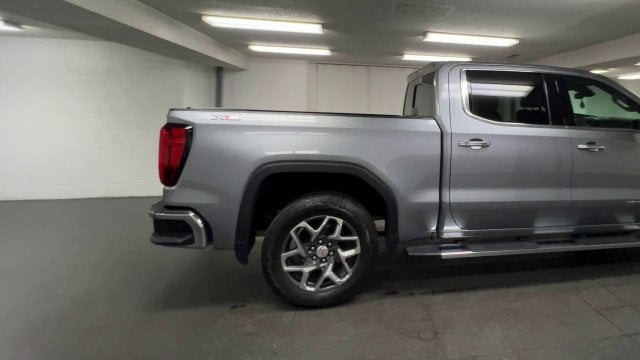 2023 GMC Sierra 1500 SLT - Photo 9