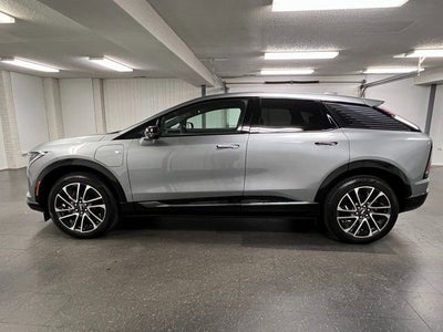 2025 Cadillac OPTIQ Sport 2