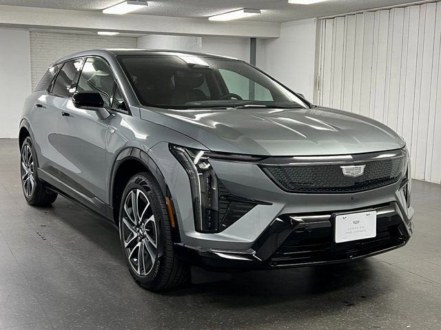 2025 Cadillac OPTIQ Sport 2