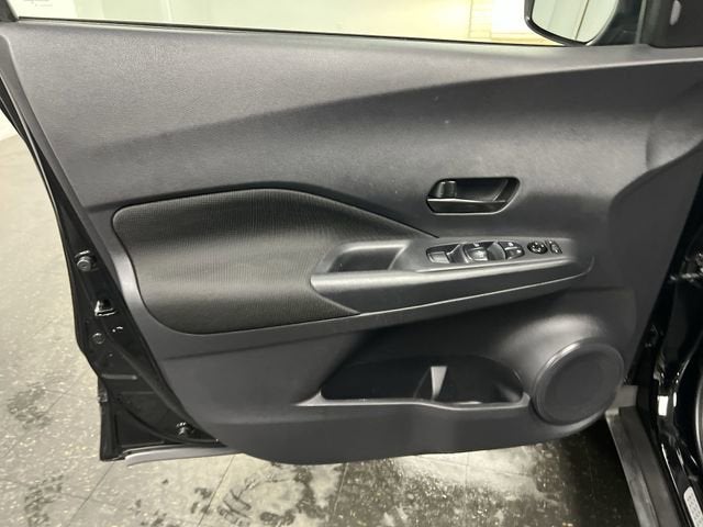 2024 Nissan Kicks S Xtronic CVT