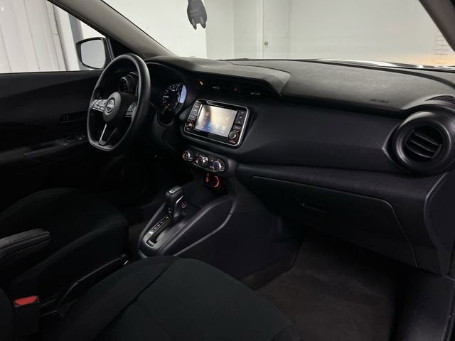 2024 Nissan Kicks S Xtronic CVT