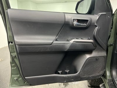 2022 Toyota Tacoma 4WD SR