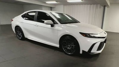 2025 Toyota Camry SE