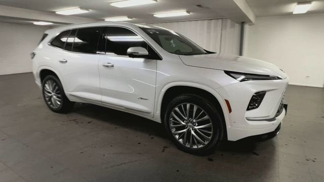 2025 Buick Enclave Avenir