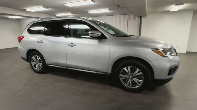 2020 Nissan Pathfinder SL