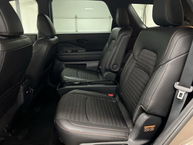 2024 Nissan Pathfinder Rock Creek 4WD