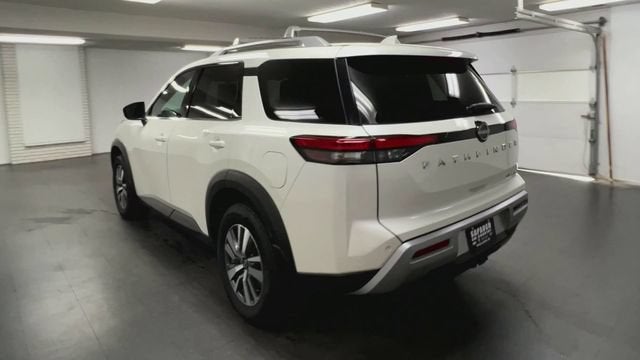 2024 Nissan Pathfinder SL 4WD