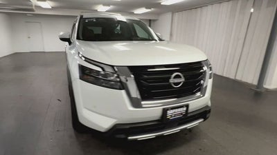 2025 Nissan Pathfinder Platinum 4WD