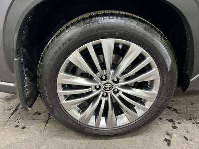2024 Toyota Highlander Platinum