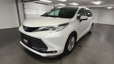 2024 Toyota Sienna Limited
