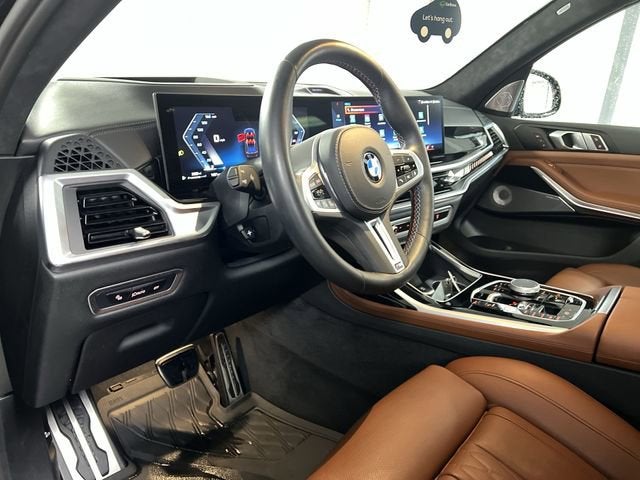 2024 BMW X7 M60i