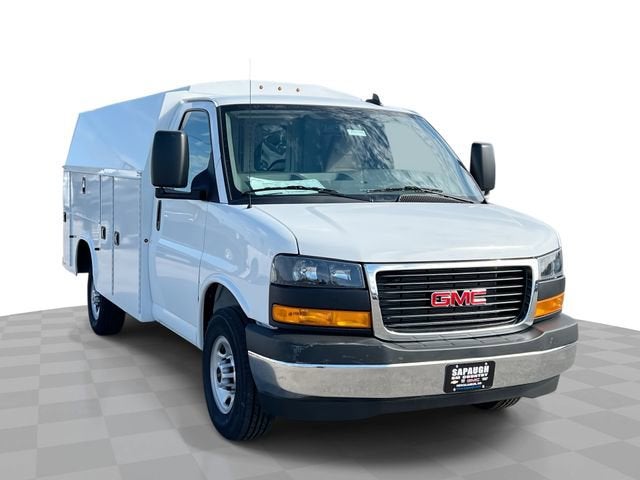 2025 GMC Savana Cutaway 3500 1WT