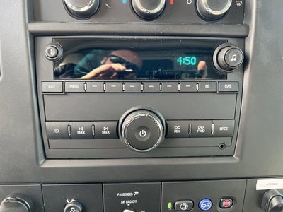 2025 GMC Savana Cutaway 3500 1WT