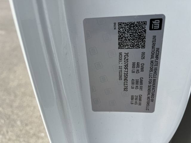 2025 GMC Savana Cutaway 3500 1WT