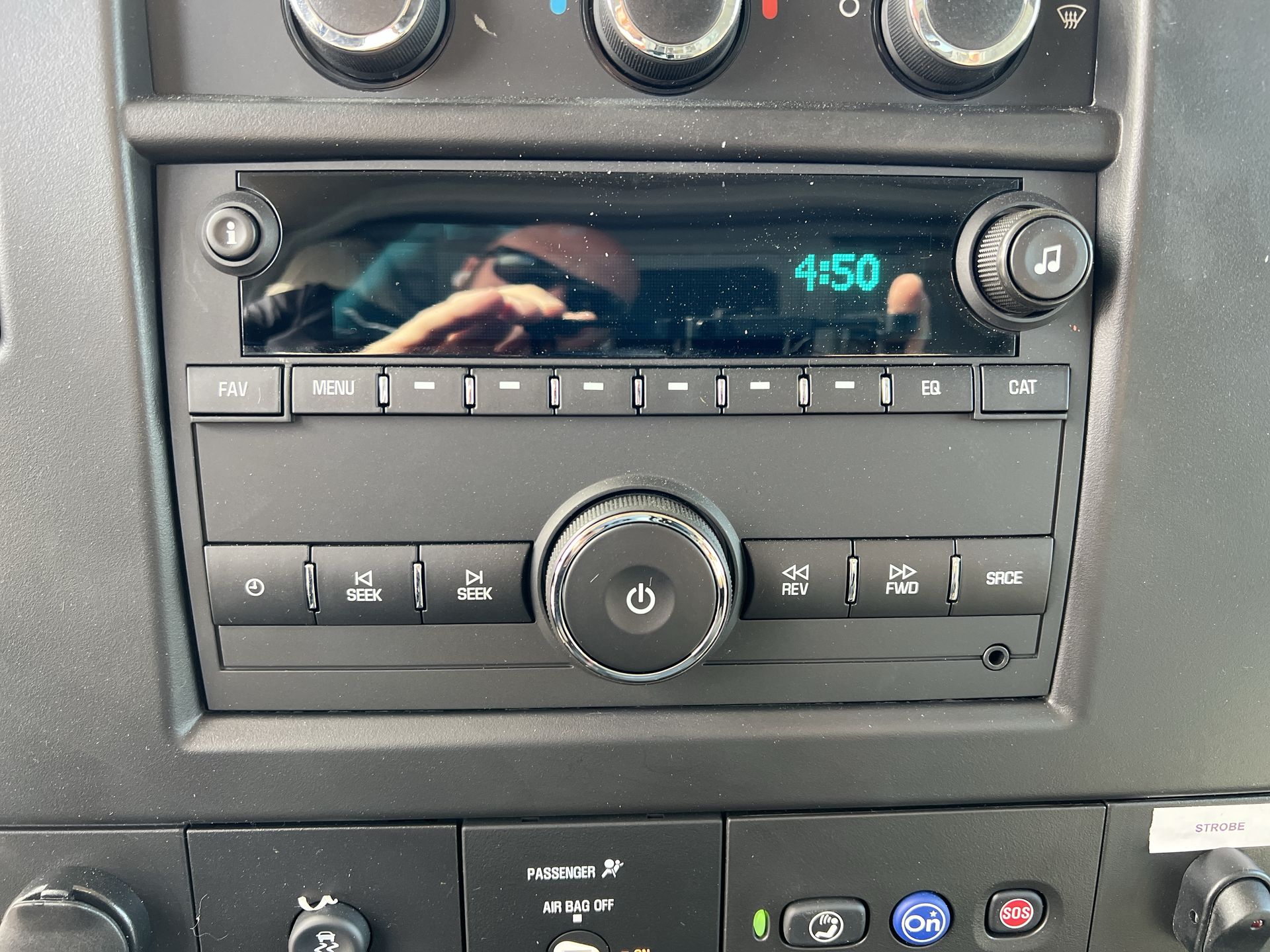 2025 GMC Savana Cutaway 3500 1WT