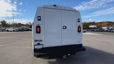 2025 GMC Savana Cutaway 3500 1WT