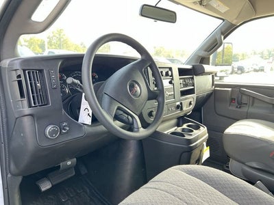 2025 GMC Savana Cutaway 3500 1WT